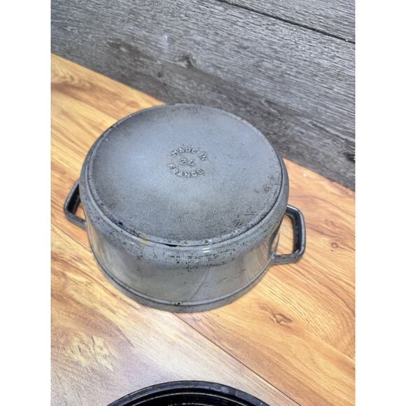 Vintage STAUB #24 Cast Iron Dutch Oven Cocotte Graphite Grey Made in France 4 Qt - Picture 8 of 11